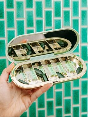 DOSEY 7-Day Pill Compact Case Sage Gold Supplements Vitamins Travel Container